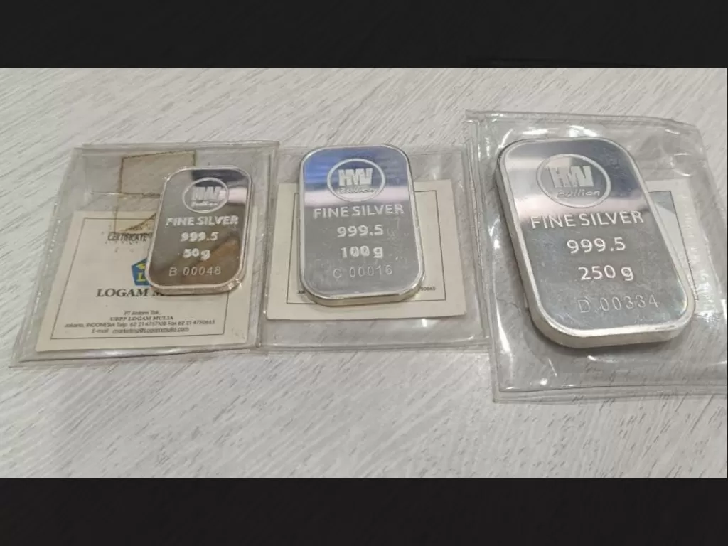 Perak Antam "Meledak"! Harga Meroket Tajam di Tengah Ketegangan Global